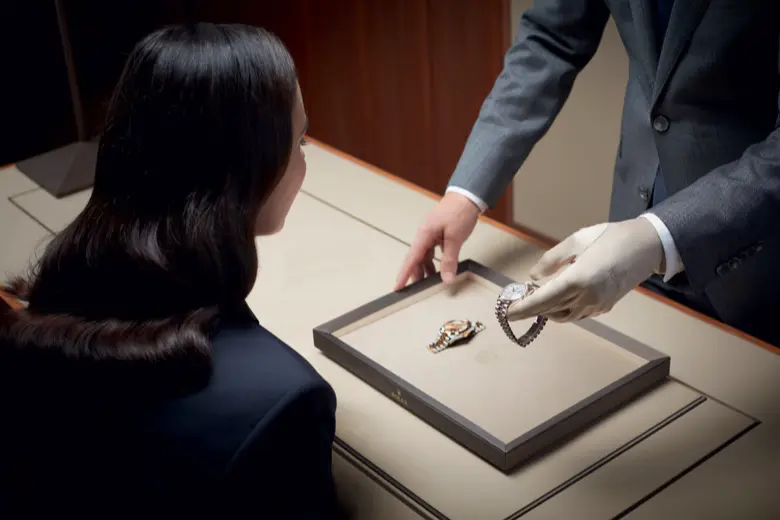 Inviaci un messaggio