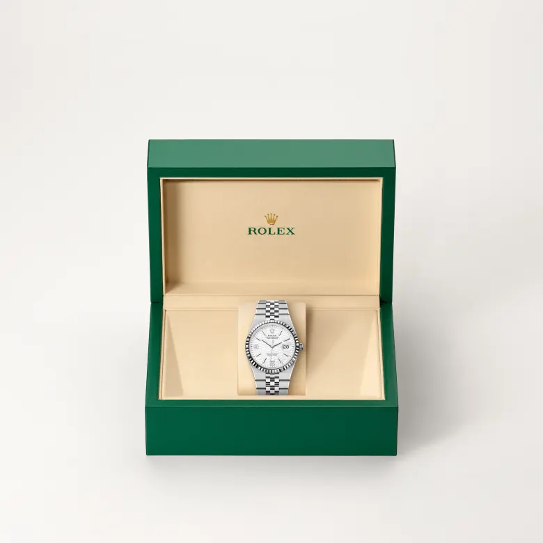 rolex M127234-0001   - Il quadrante bianco intenso