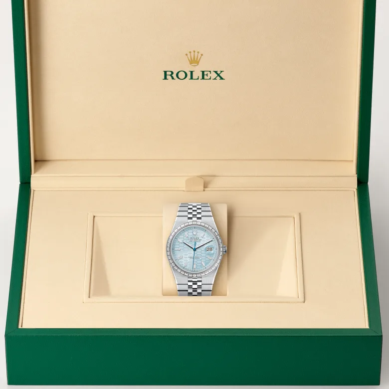 rolex M127386TBR-0001   - Il quadrante blu ghiaccio