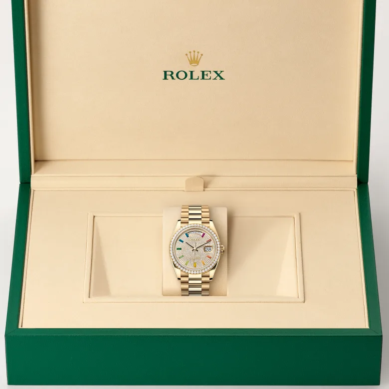 rolex M128348RBR-0030   - Il quadrante con pavé di diamanti